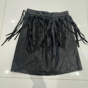 Women’s size 2 tasseled skirt